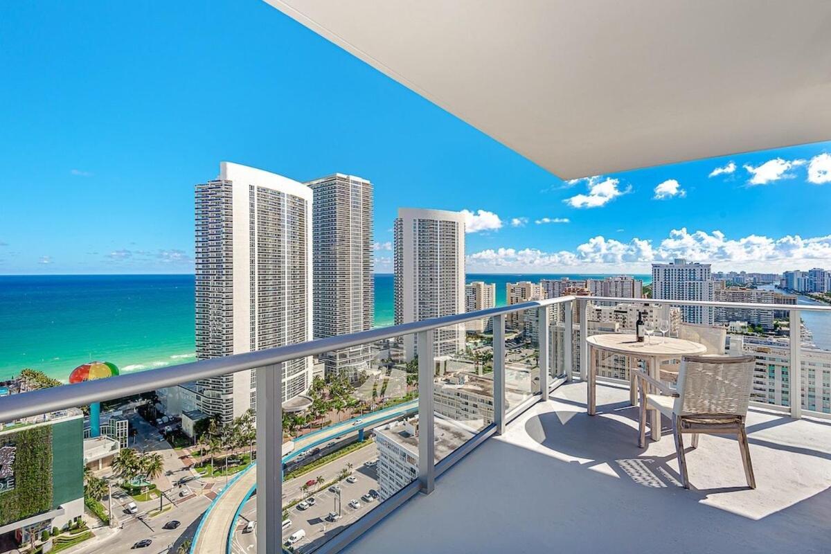 Ferienwohnung Wrap Around Balcony - Insane Views - Amazing Pools Hollywood Exterior foto