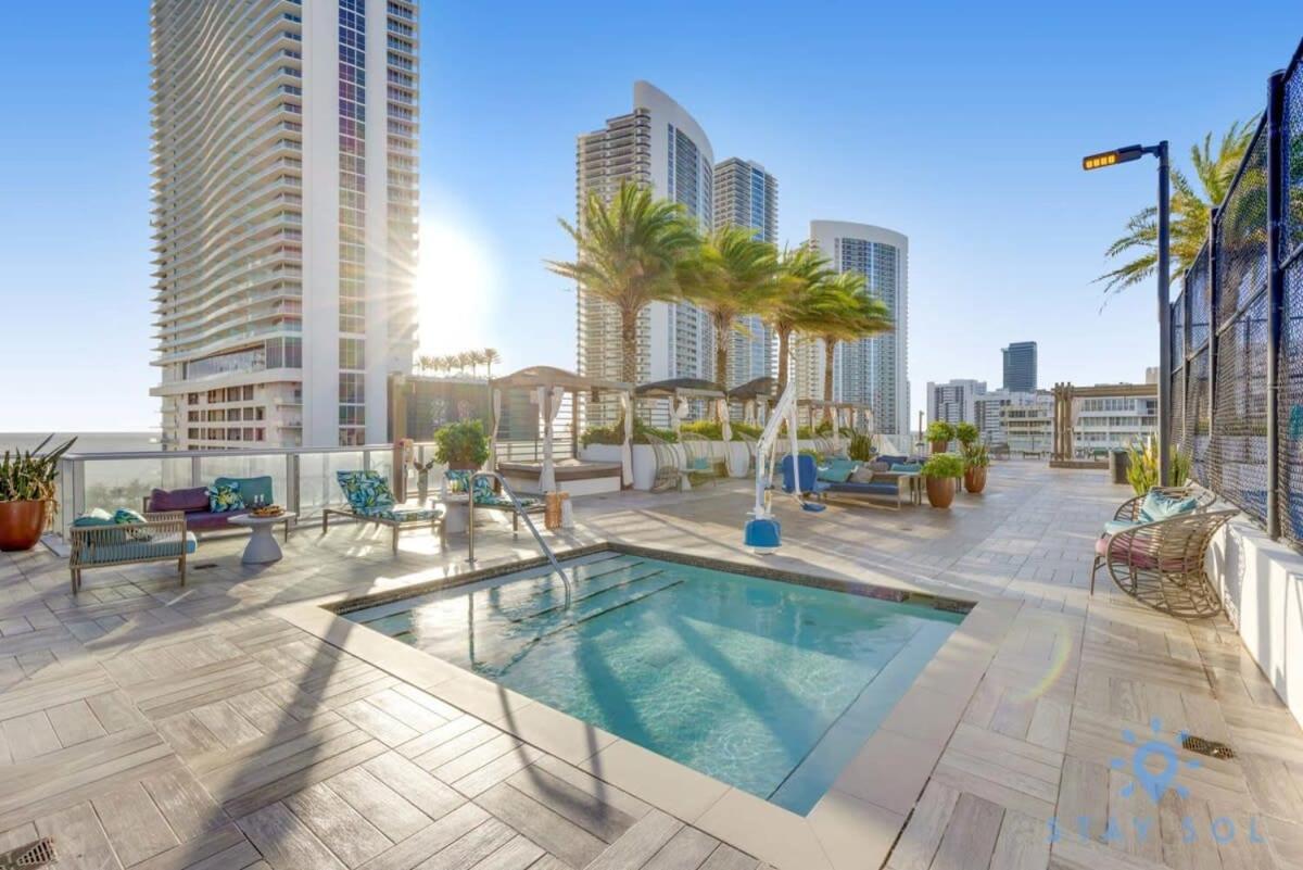 Ferienwohnung Wrap Around Balcony - Insane Views - Amazing Pools Hollywood Exterior foto
