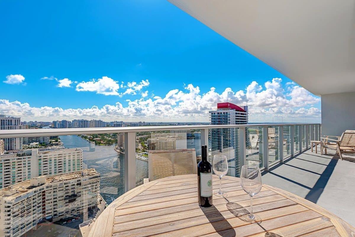 Ferienwohnung Wrap Around Balcony - Insane Views - Amazing Pools Hollywood Exterior foto