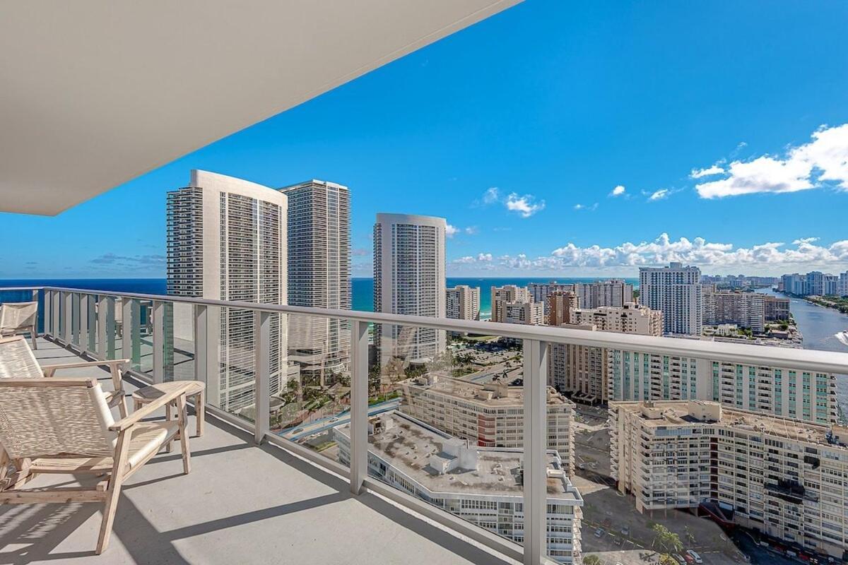 Ferienwohnung Wrap Around Balcony - Insane Views - Amazing Pools Hollywood Exterior foto